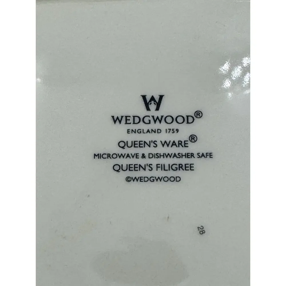 Wedgwood Queensware Queens Filigree Covered Side Dish